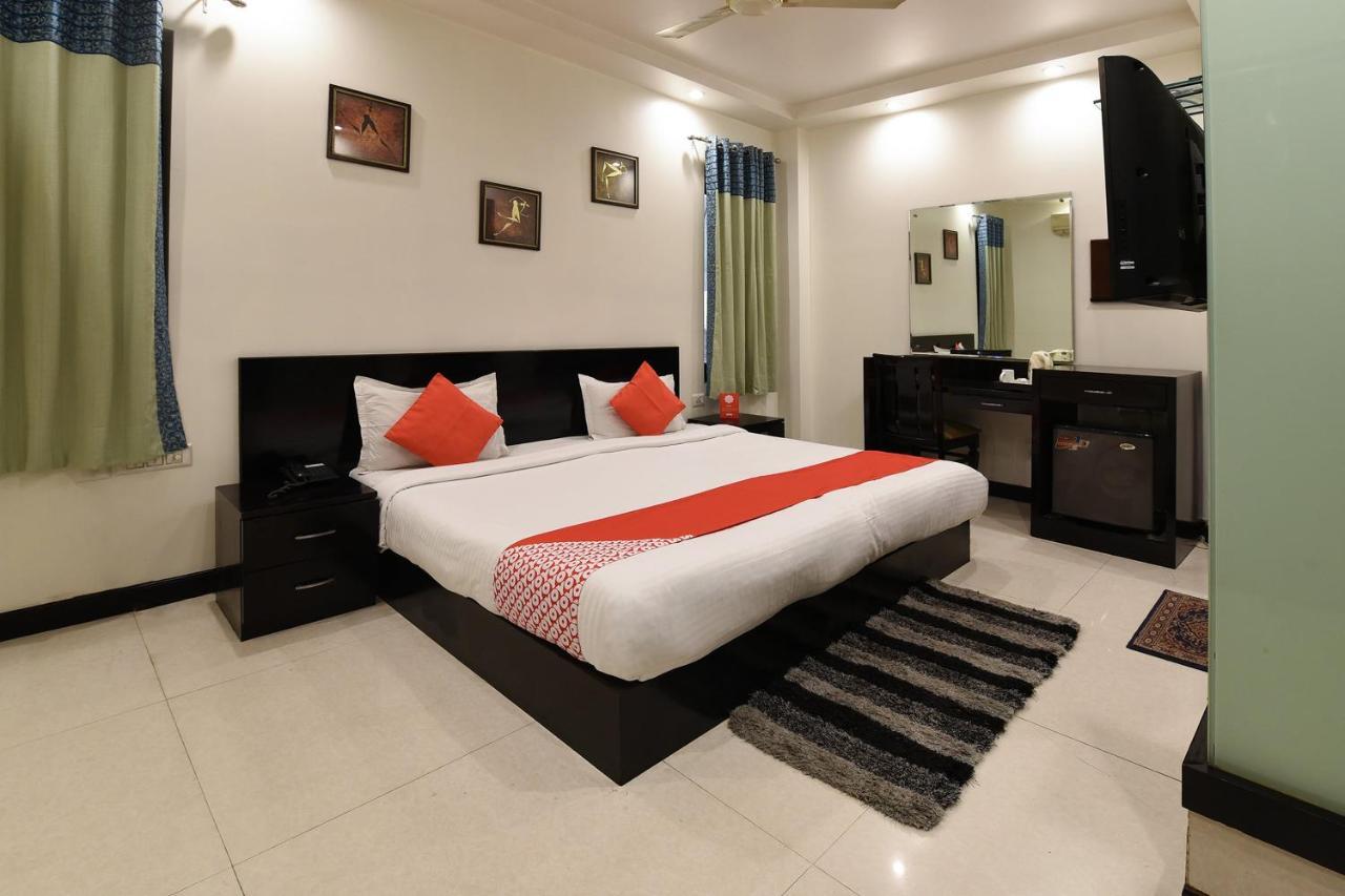 Oyo Flagship 18940 Hotel Swathi New Delhi Exterior photo